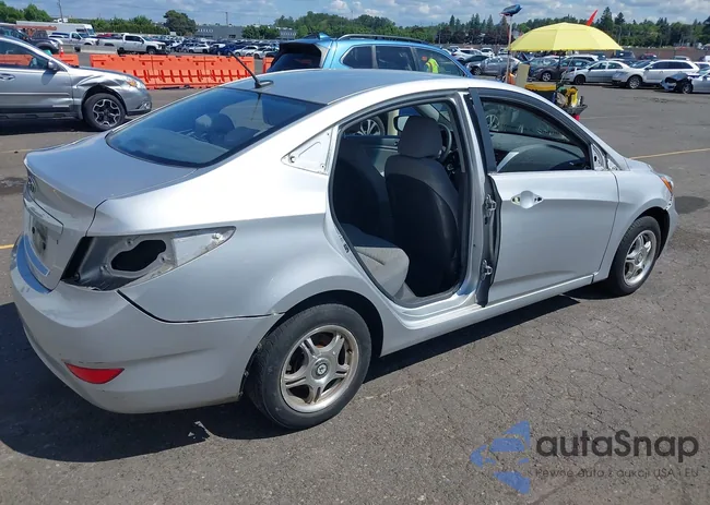 KMHCU4AEXCU241639: 42327411