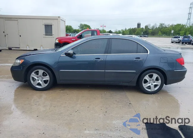 JH4KB16618C001753: 42327554