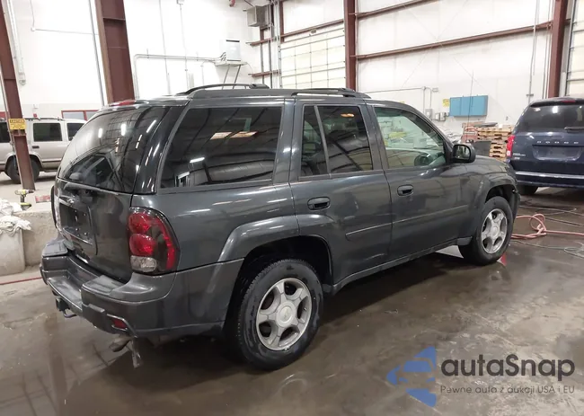 1GNDT13S172181501: 42327610