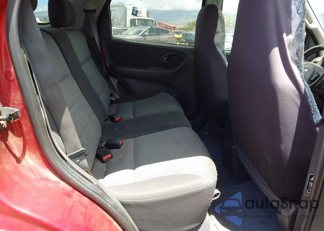 1FMYU03134KA43507: 42327760