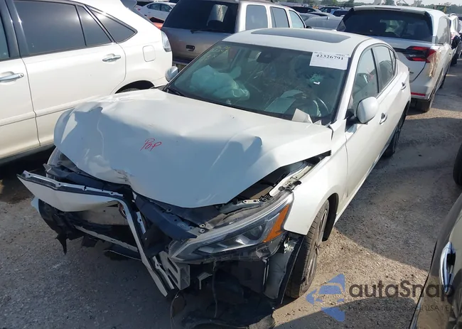 1N4BL4DV1NN323020: 42326791