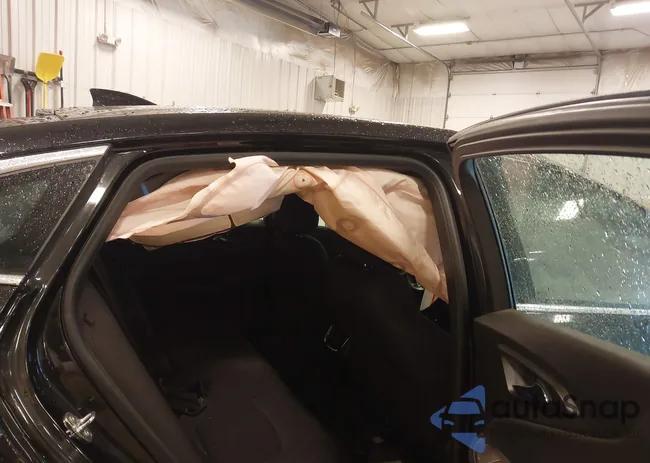 1G1ZD5ST3NF132781: 42327050