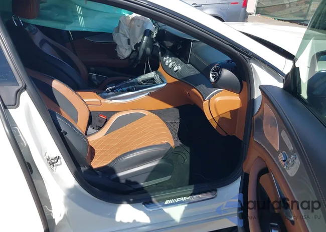 WDD7X8KB5KA001364: 42328354