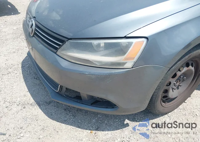 3VWDP7AJ1DM359502: 42328569