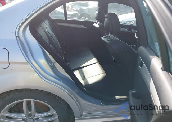 WDDGF4HBXDR247088: 42327912