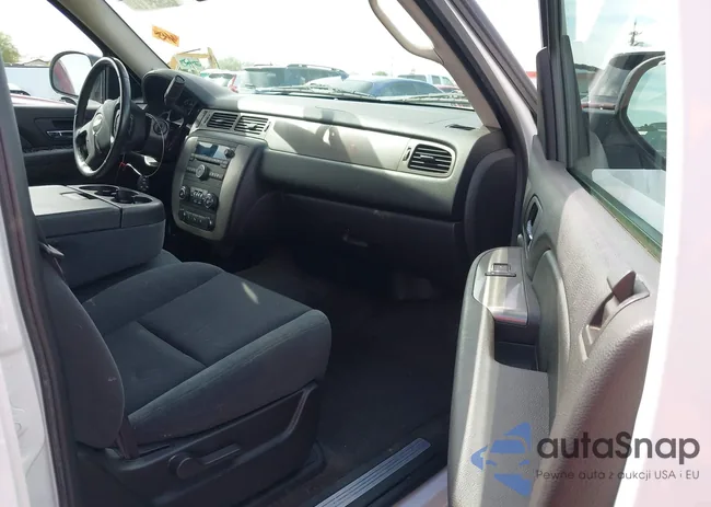 1GNFC13079R155664: 42327977