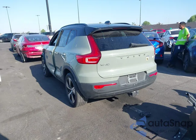 YV4ED3UR3M2547274: 42328137