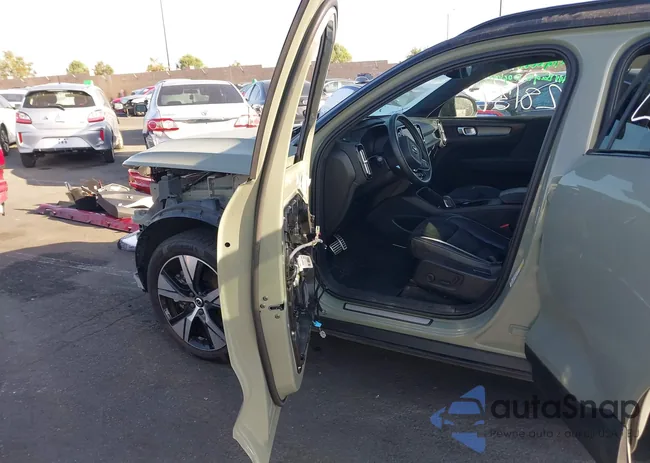 YV4ED3UR3M2547274: 42328137