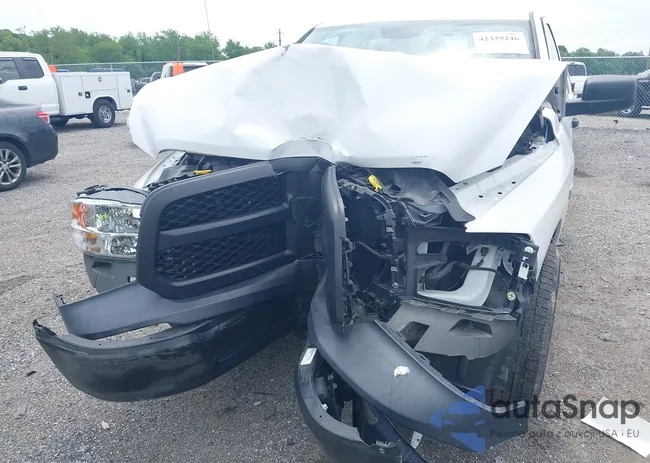 3C6JR6DT0KG636053: 42329246