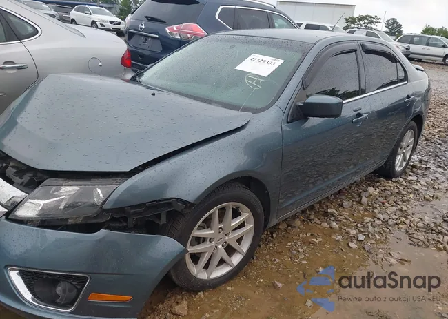 3FAHP0JA6BR289738: 42329333