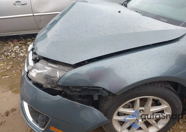 3FAHP0JA6BR289738: 42329333