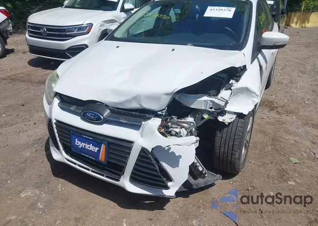 1FADP3F27EL128559: 42329370