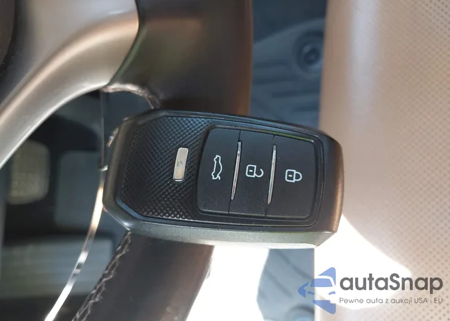 JTHBE1BL0E5033211: 42329385