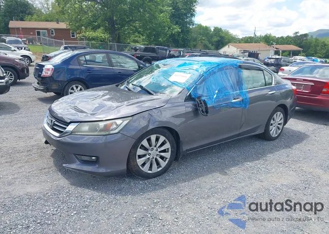 1HGCR2F84EA085133: 42329406