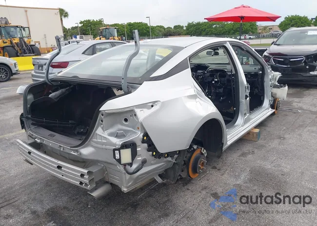 1N4BL4CV3RN361582: 42329516