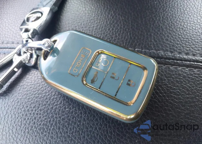 1HGCR3F00GA016698: 42329603