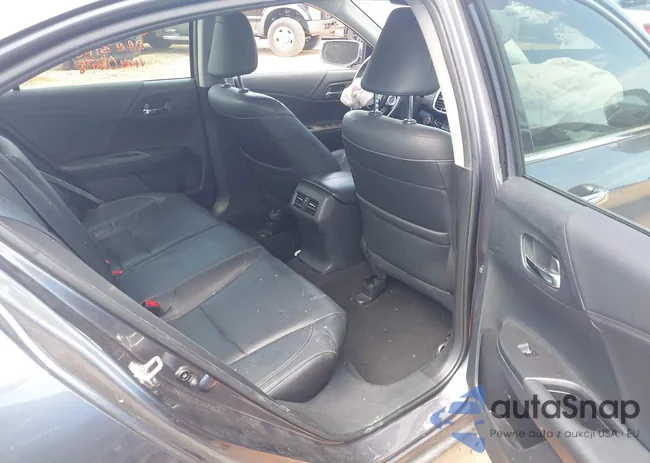 1HGCR3F00GA016698: 42329603