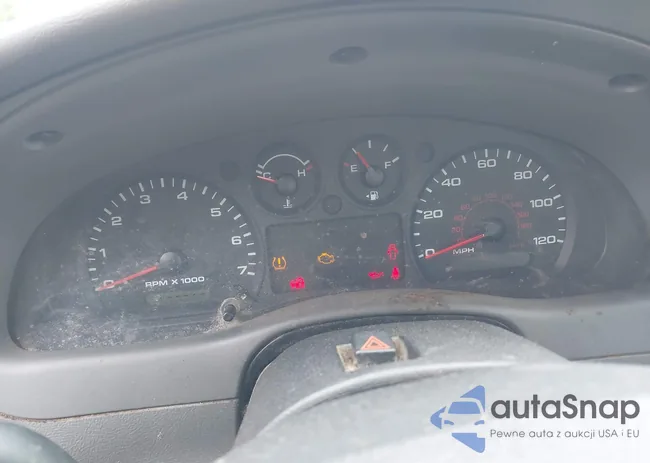 1FTYR10D98PB09724: 42329733