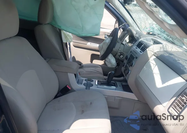 4M2CN9BG3AKJ28830: 42328802