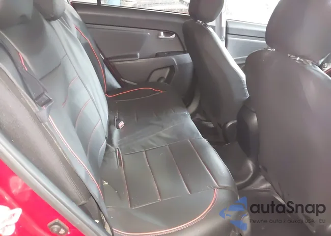 KNDPBCA28C7182312: 42328842