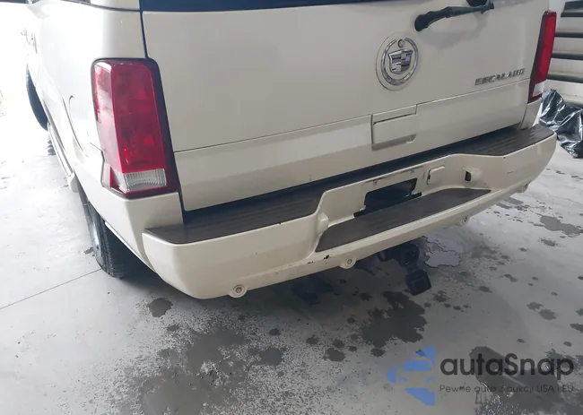 1GYEC63T24R256318: 42330185