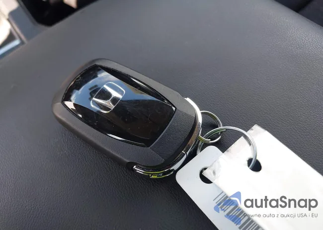 1HGCY1F37RA056846: 42330275