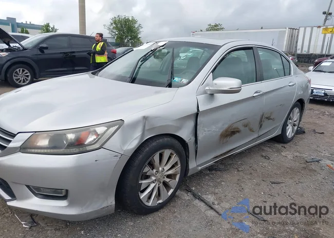 1HGCR2F84DA154062: 42330381