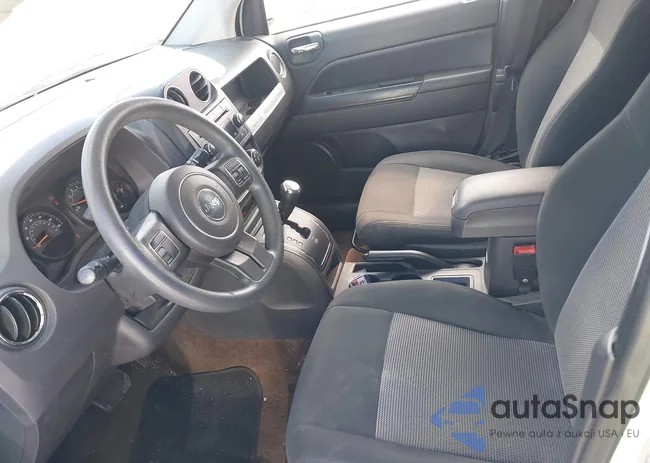 1C4NJCBA4ED882249: 42330545