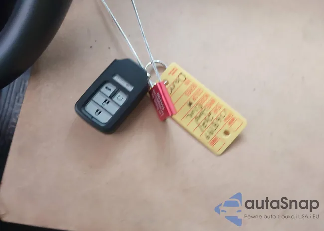 SHHFK7H4XMU215718: 42330643