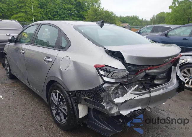 3KPF24AD1PE691392: 42329840