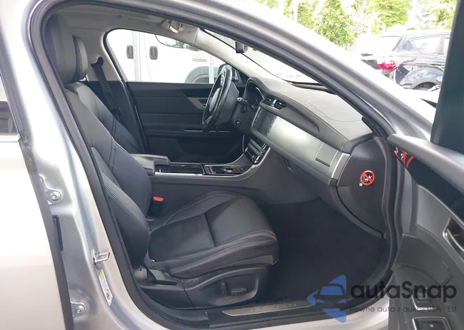 SAJBJ4BV7HCY32002: 42329858