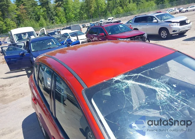 1FADP5AU7JL104146: 42329977