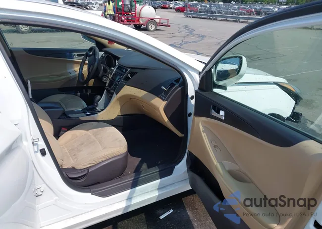 5NPEB4AC0DH566586: 42329993