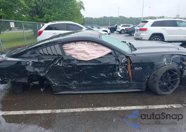 1FA6P8CF9G5217103: 42330059