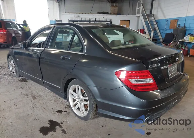 WDDGF4HBXCR202148: 42331234