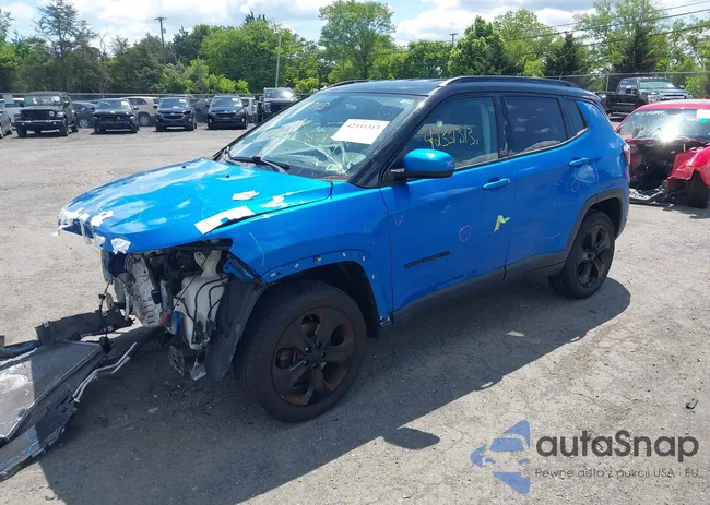 3C4NJDBB3JT313458: 42331313