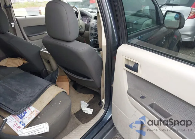 1FMCU93G39KB28146: 42331570