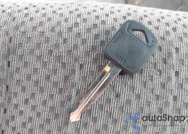 1FTRW076X2KB61396: 42331609