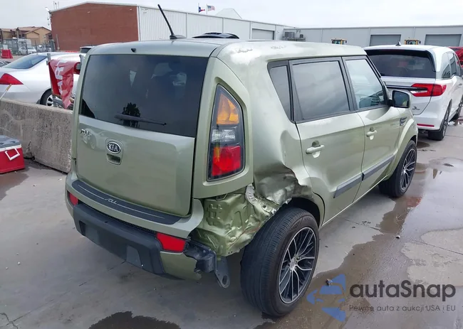 KNDJT2A27B7304167: 42331615