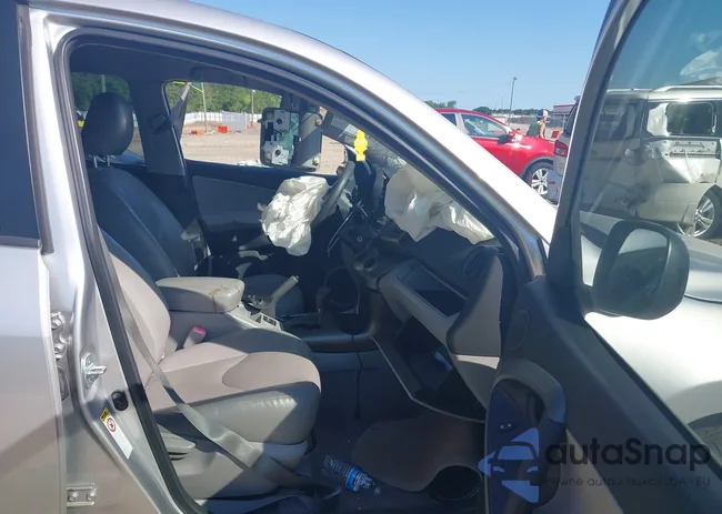 JTMKF4DV3C5049088: 42331660