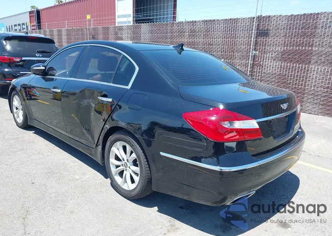 KMHGC4DD0CU182057: 42331719