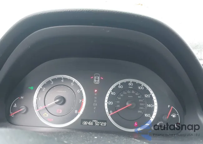 1HGCP2F36BA065441: 42331758