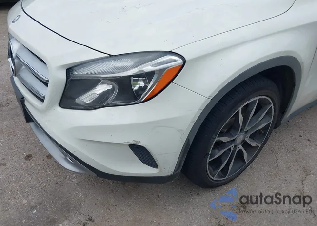 WDCTG4EB8FJ143561: 42332313