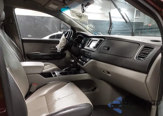 KNDMB5C14H6333338: 42332655