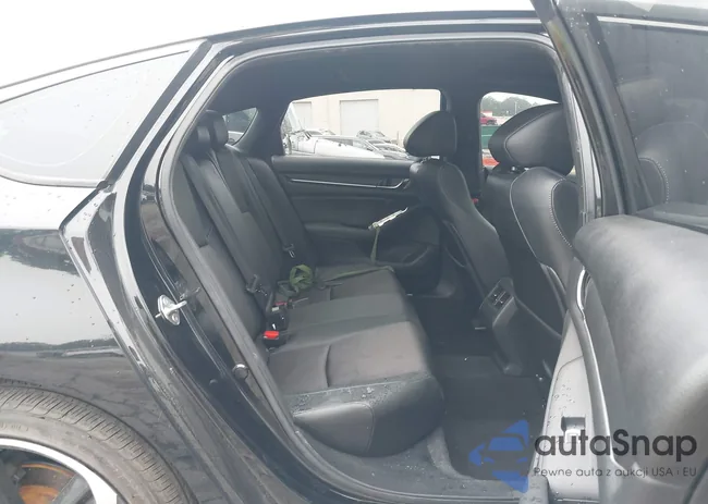 1HGCV2F38KA008549: 42331793