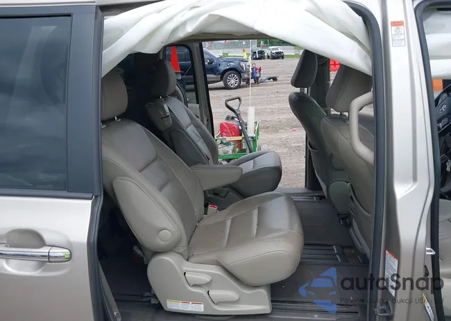 5TDYK3DC9FS627434: 42331897