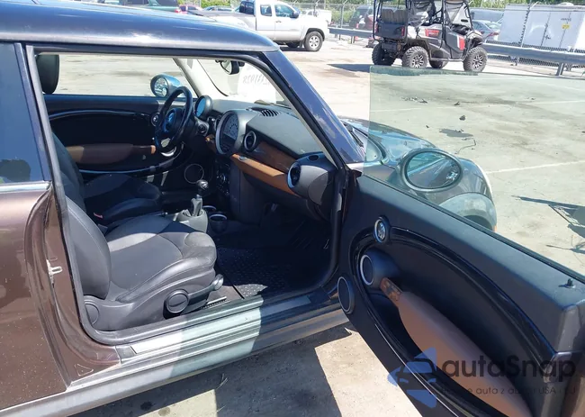 WMWSV3C52BTY15379: 42331928