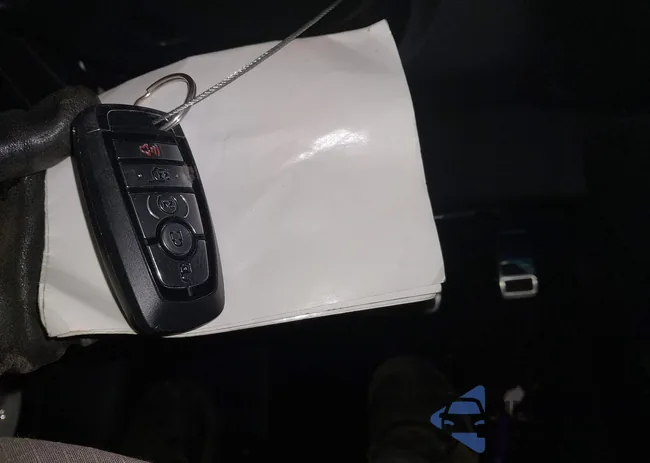 1FMCU9MN4PUA35019: 42332108