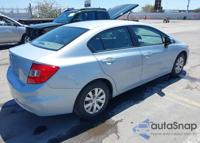 2HGFB2F52CH500990: 42333161