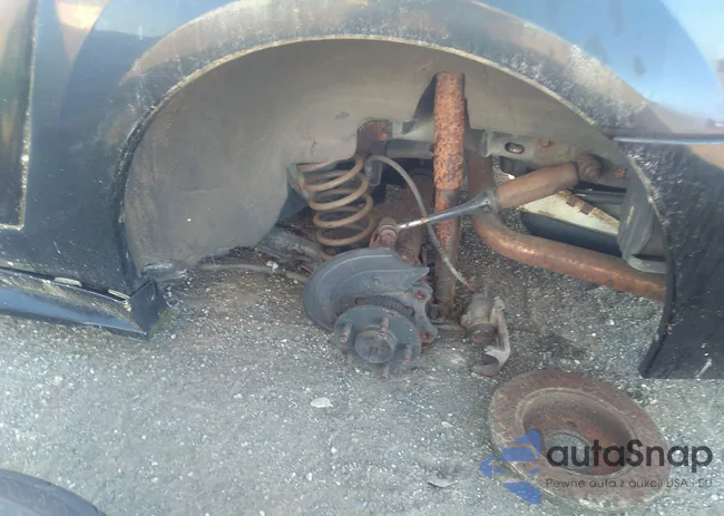 1FAFP42X5XF156510: 42333180